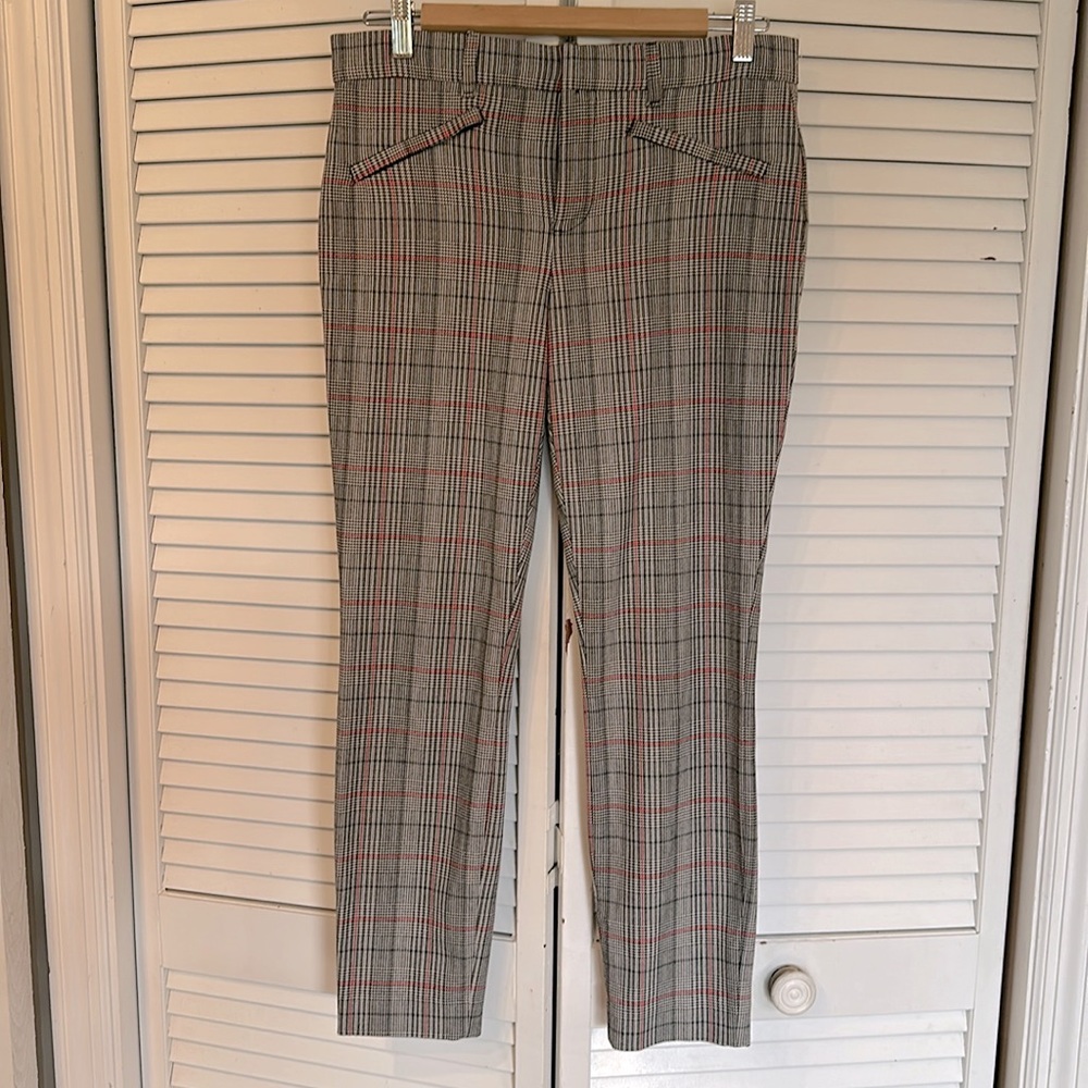 Gap signature skinny ankle pant. Size 6.